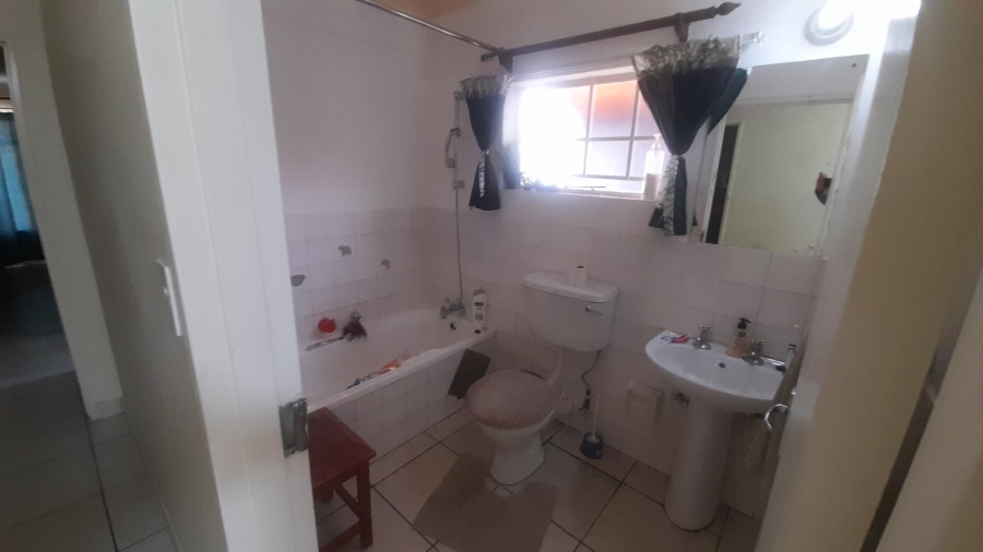 3 Bedroom Property for Sale in Ifafi North West